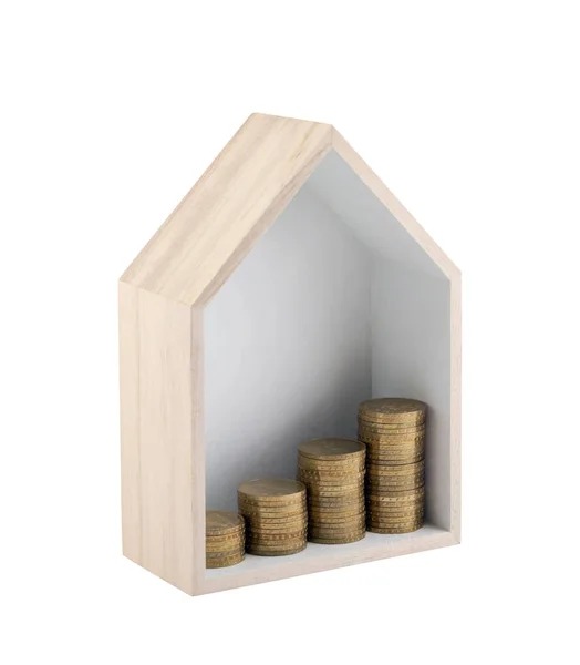 Dřevěný Dům Tvar Rostoucí Zlaté Mince Izolované Bílém Pozadí Výstřižkem — Stock fotografie