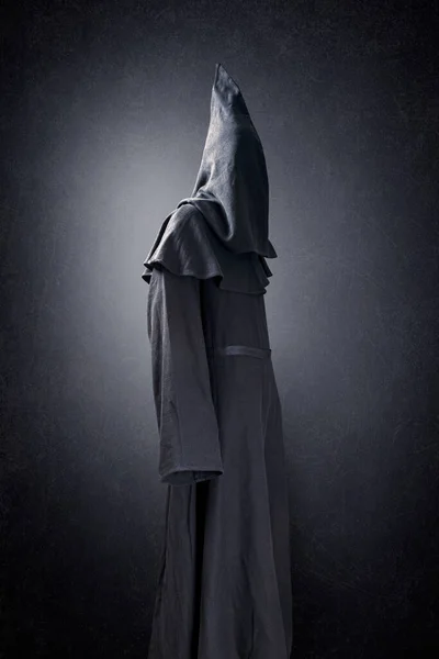 Scary Figure Hooded Cloak — Stock Photo, Image