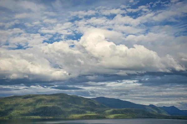 Vista Panorâmica Costa Longo Estreito Chatham Direcção Juneau — Fotografia de Stock