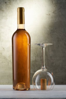 Markaiçin hazır şarap şişeleri seti