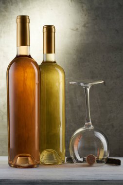 Markaiçin hazır şarap şişeleri seti