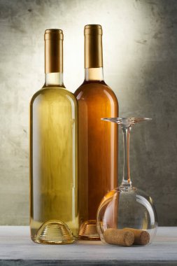 Markaiçin hazır şarap şişeleri seti