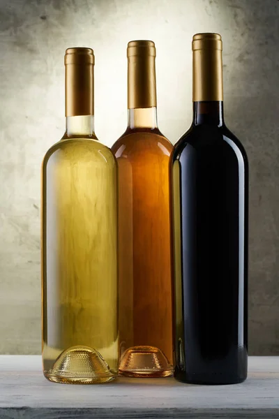 Markaiçin hazır şarap şişeleri seti — Stok fotoğraf