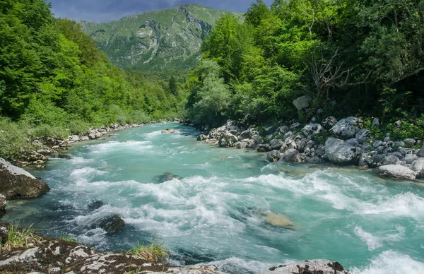 Dolina rzeki SOCE w Alpy Słoweńskie — Zdjęcie stockowe