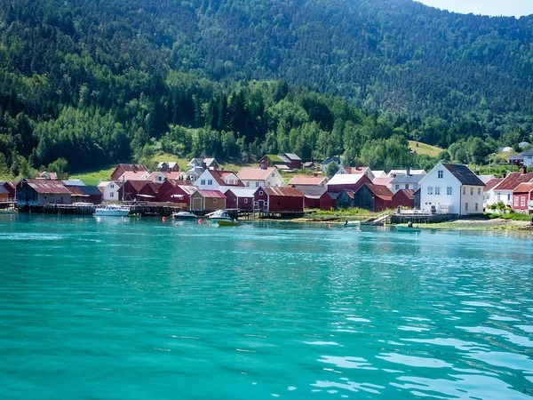 Reis Naar Noorwegen Bergen Meren Fjorden Valleien Dorp Aan Kust — Stockfoto