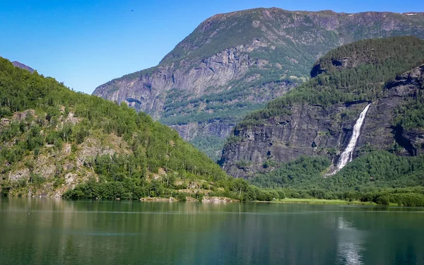 Cestujeme Norska Hory Jezera Fjordy Údolí — Stock fotografie