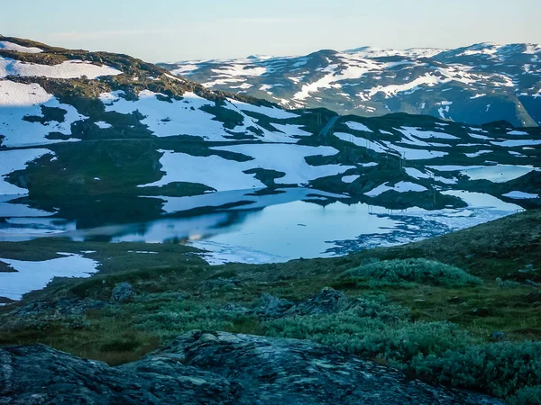 Ταξιδεύοντας Στη Νορβηγία Ορεινά Ποτάμια Λίμνες Και Κοιλάδες — Φωτογραφία Αρχείου