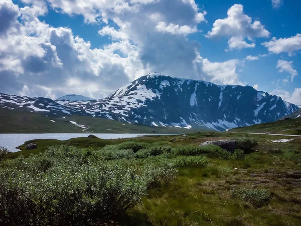 Norveç Seyahat Dağlar Göller Fiyordlar Vadiler — Stok fotoğraf