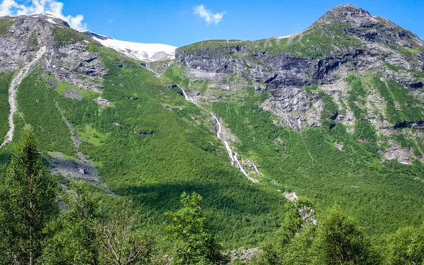 Krásná Norská Příroda Hory Soutěsky Horská Řeka — Stock fotografie