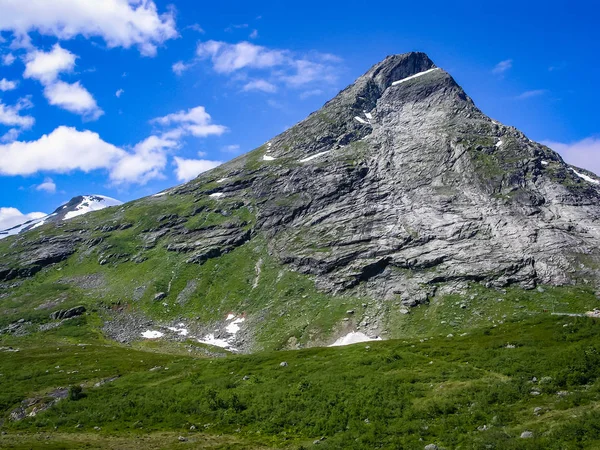 Podróżowanie Norwegii Góry Doliny — Zdjęcie stockowe