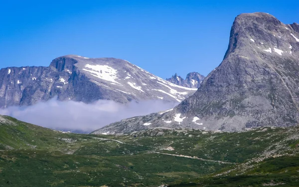 Schöne Norwegische Natur Berge Schluchten Und Gebirgsfluss — Stockfoto