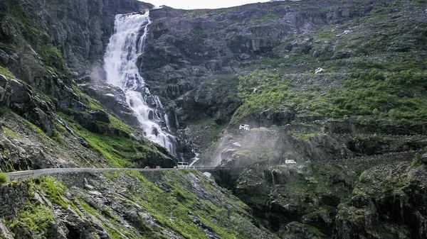 Belle Nature Norvégienne Montagnes Gorges Rivière Montagne Route Montagne — Photo