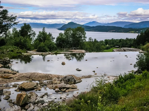 Reis Naar Noorwegen Bergen Meren Fjorden Valleien Dorp Aan Kust — Stockfoto