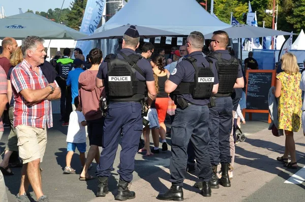 Polis Deniz Yarış Port Saint Brieuc Üzerinde Gelişi — Stok fotoğraf