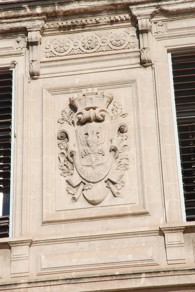 Wappen Der Stadt Besancon Auf Der Fassade Des Bahnhofs Von — Stockfoto