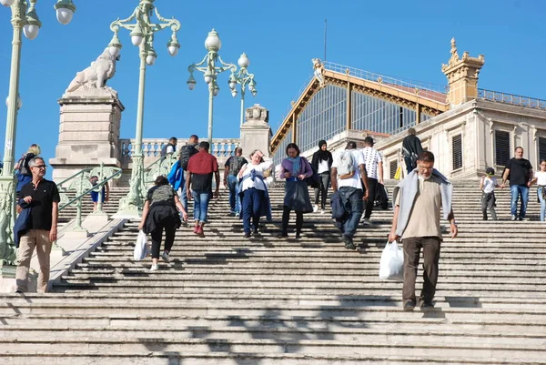 Marseilles France Octobre 2018 Voyageurs Devant Gare Saint Charles Marseille — Photo