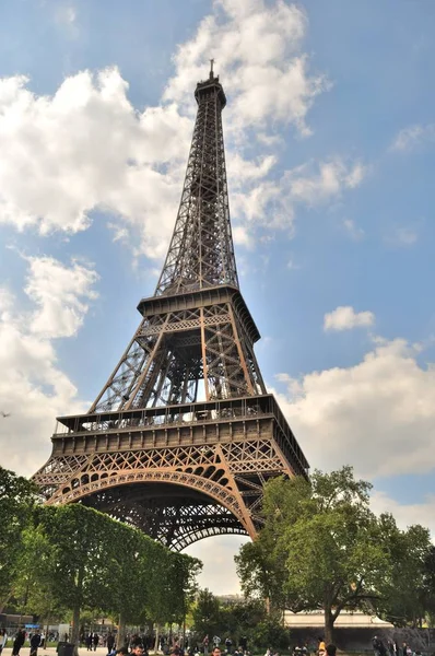 Памятник Парижу, Эйфелева башня — стоковое фото