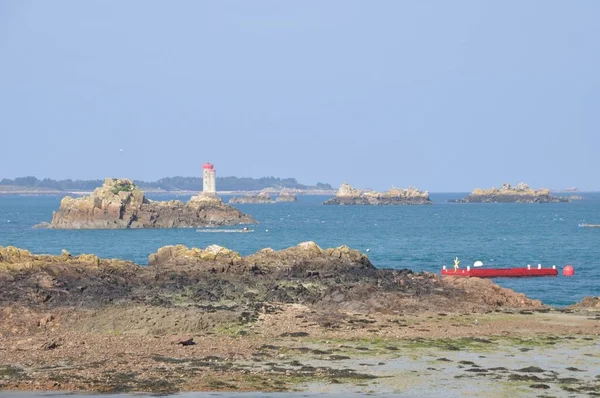 La costa de Bretaña en Loguivy —  Fotos de Stock