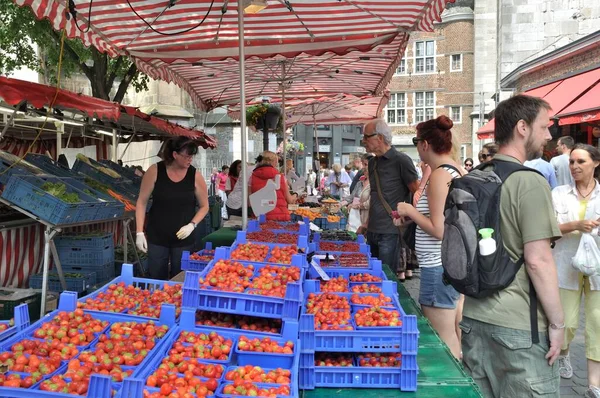 Mensen Die Groenten Fruit Kopen Markt Aaren — Stockfoto