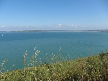 Saint-Brieuc Körfezi Plerin 'deki Pointe du Roselier' den görüldü.