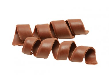 Beyaz arka plan üzerinde izole çikolata curl