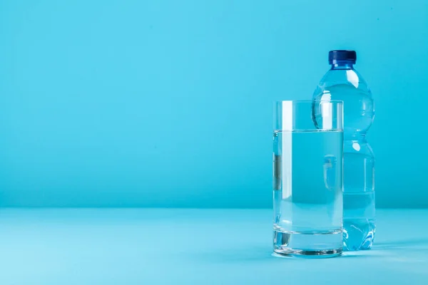 Plastic water bottle — Stock Photo, Image