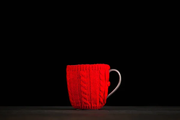 Tazza di caffè in una copertura di lana — Foto Stock