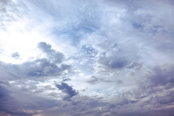 Dramatic skies in the evening — Stock Photo, Image