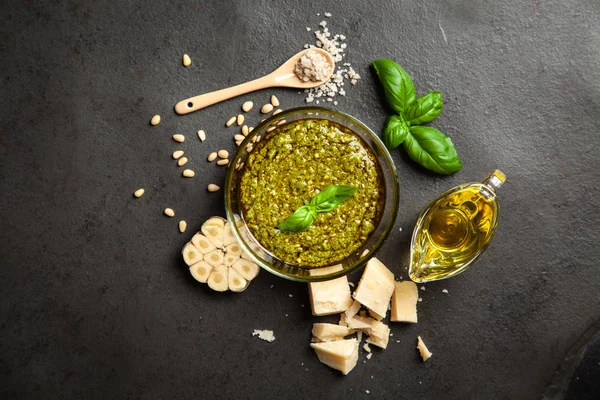 Pesto Sauce Einer Glasschüssel — Stockfoto