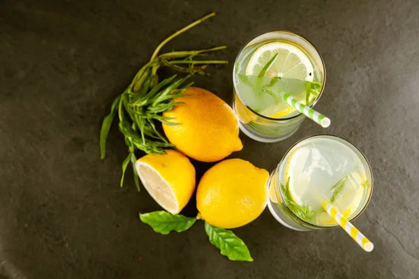 Estragon Limonade Getränk — Stockfoto