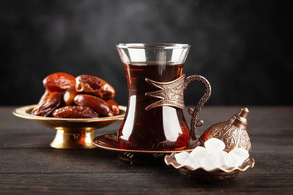 Türkischer Tee im Glas — Stockfoto