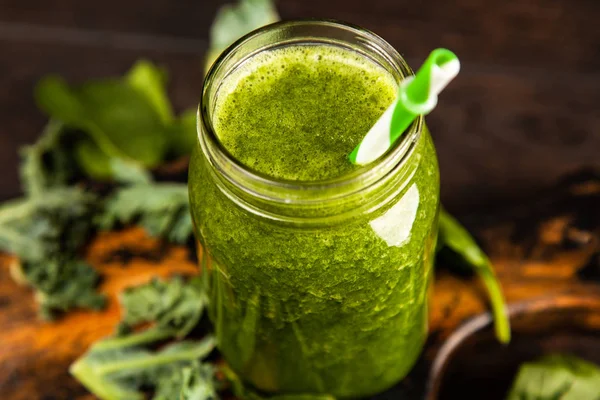 Spinach and kale smoothie — Stock Photo, Image