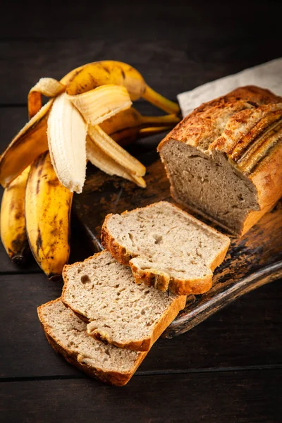 ev yapımı muz ekmeği