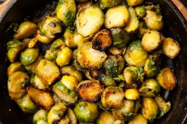 Kavrulmuş brussles lahanası