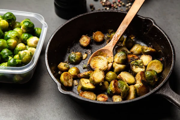 Brotes de bruselas asadas — Foto de Stock