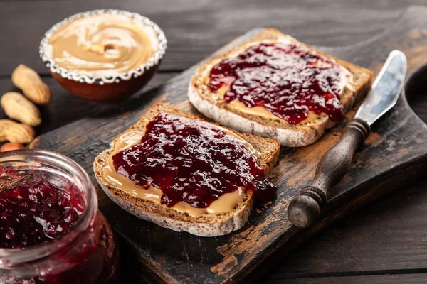 Sandwich au beurre d'arachide et gelée — Photo