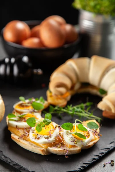 Sendviče croissant s máslem — Stock fotografie