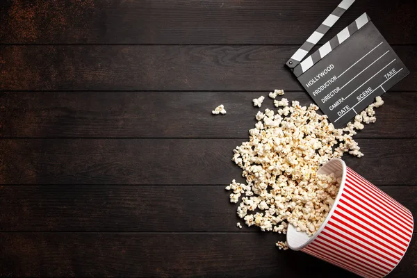 Full popcorn bucket — Stock Photo, Image