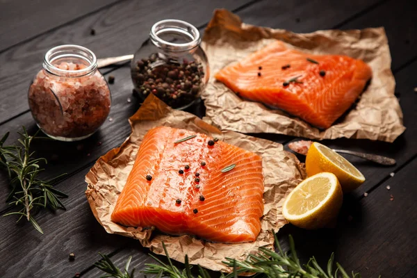 Filete de pescado de salmón —  Fotos de Stock