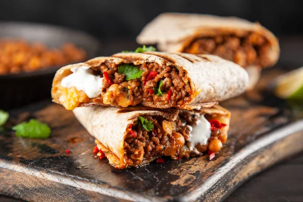 Burrito meksykańskie wołowiny — Zdjęcie stockowe