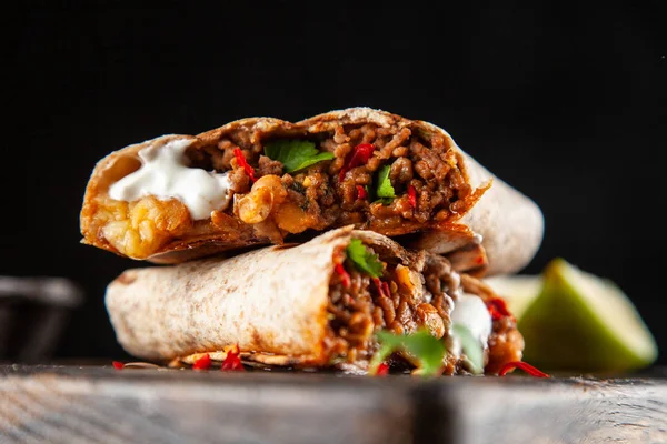 Hovězí mexické burrito — Stock fotografie