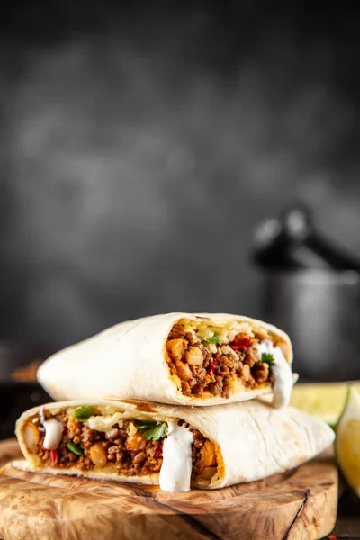 Burrito di manzo messicano — Foto Stock