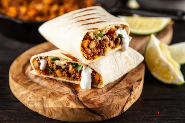 Hovězí mexické burrito — Stock fotografie