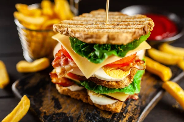 Tall club sandwich — Stock Photo, Image