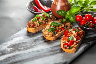 geleneksel İtalyan bruschettas
