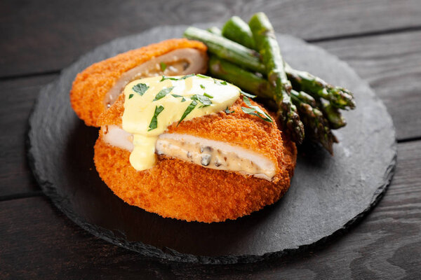Crispy cordon bleu