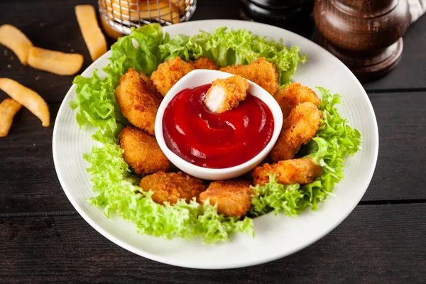 Krispig kyckling nuggets — Stockfoto