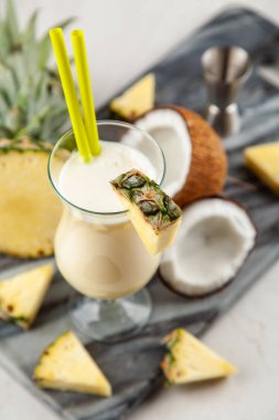 pina colada kokteyli