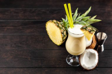pina colada kokteyli