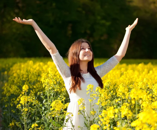 Relaxed Young Girl Yellow Rape Field — Stock Photo, Image